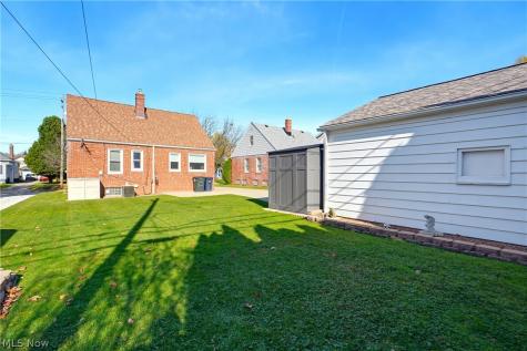 5180 Haverford Drive Lyndhurst OH 44124
