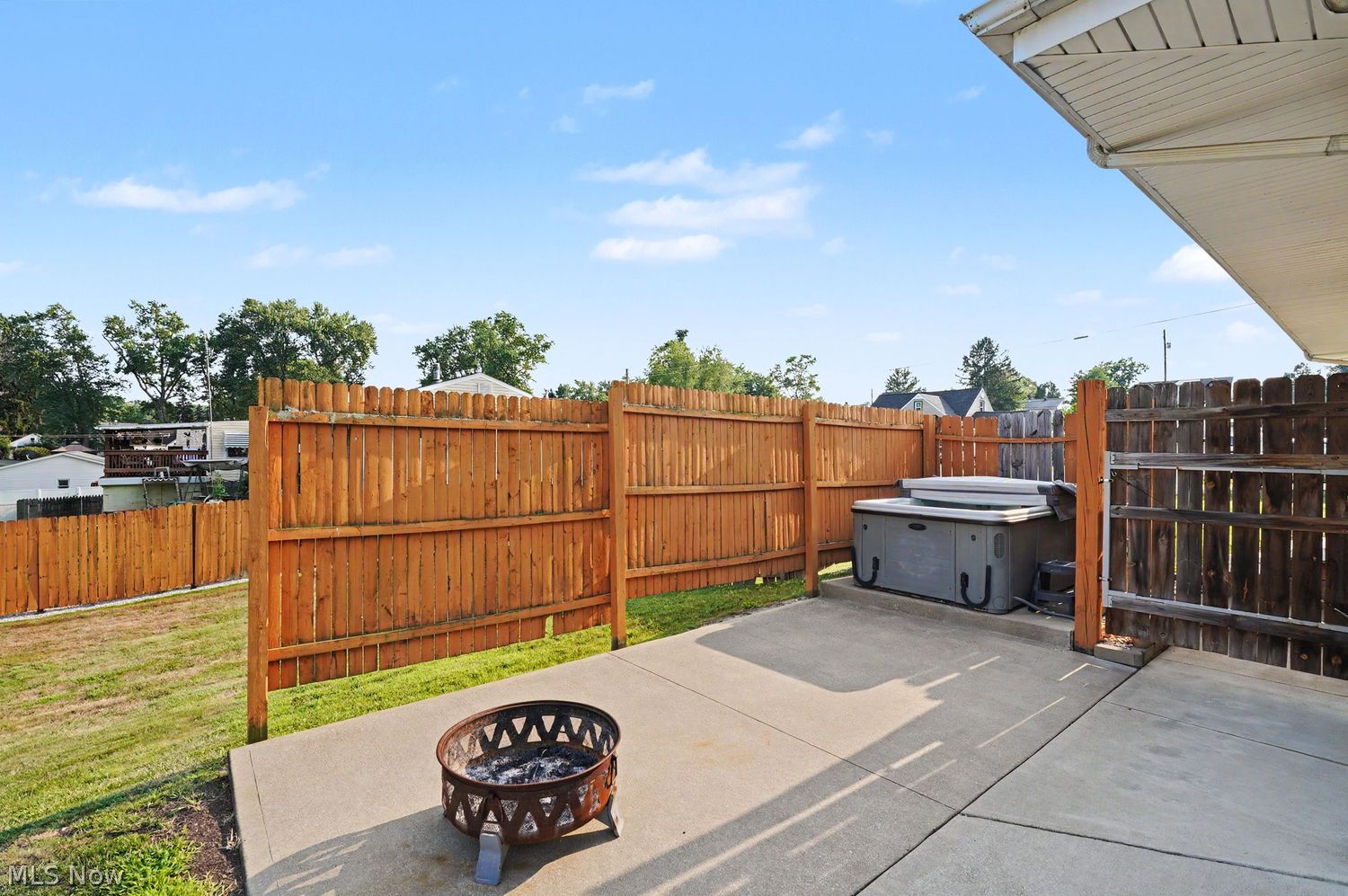 238 Roxbury Avenue NW Massillon OH 44646