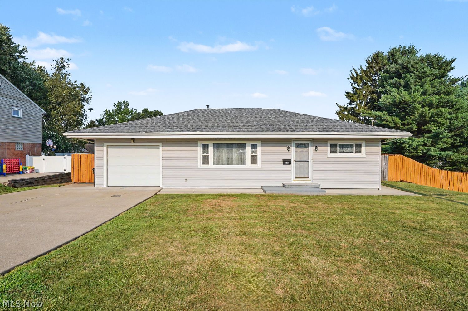 238 Roxbury Avenue NW Massillon OH 44646