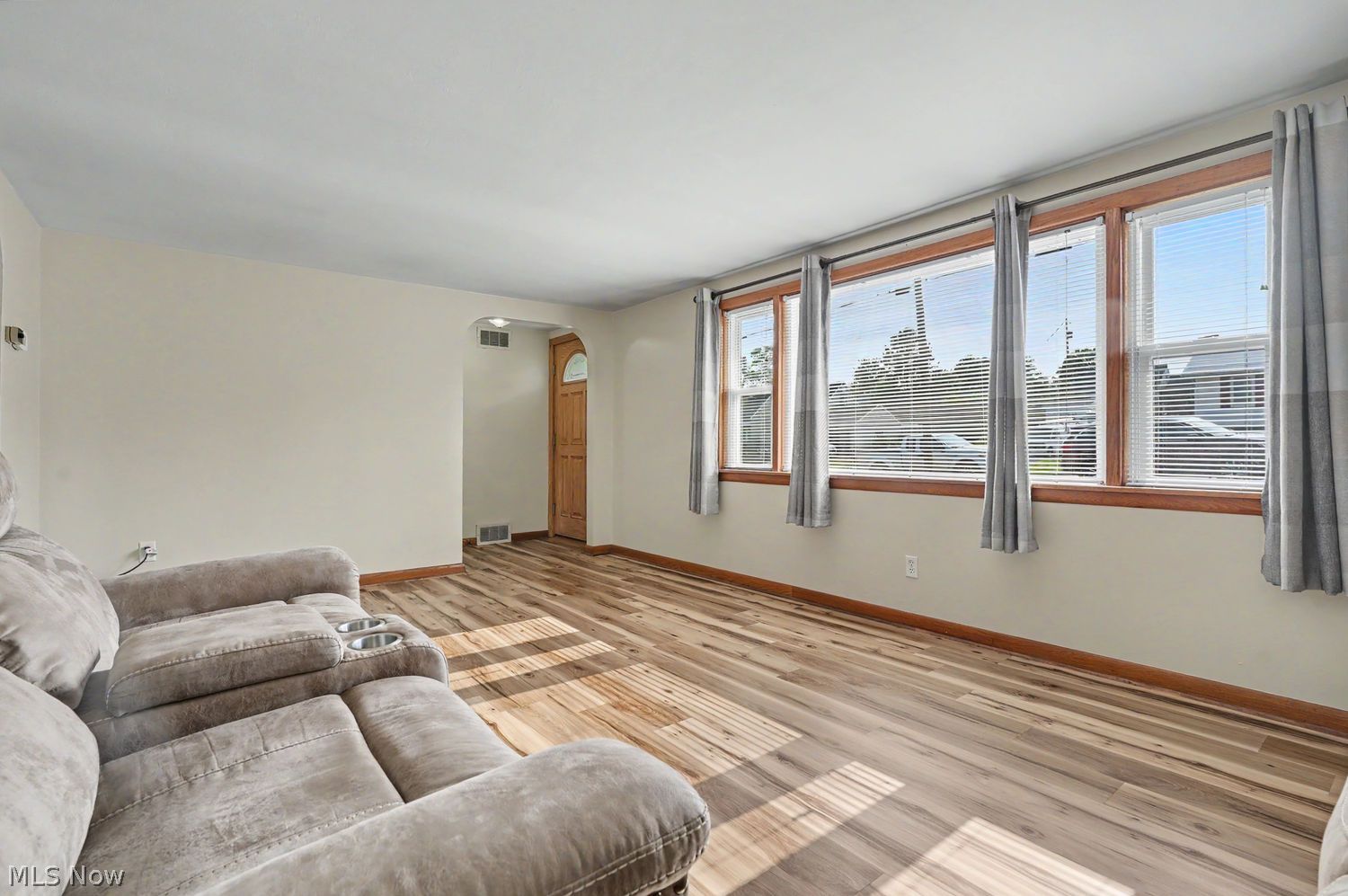 238 Roxbury Avenue NW Massillon OH 44646