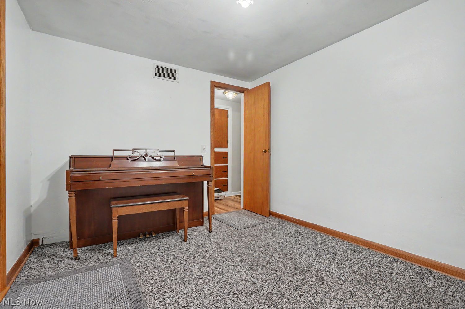 238 Roxbury Avenue NW Massillon OH 44646