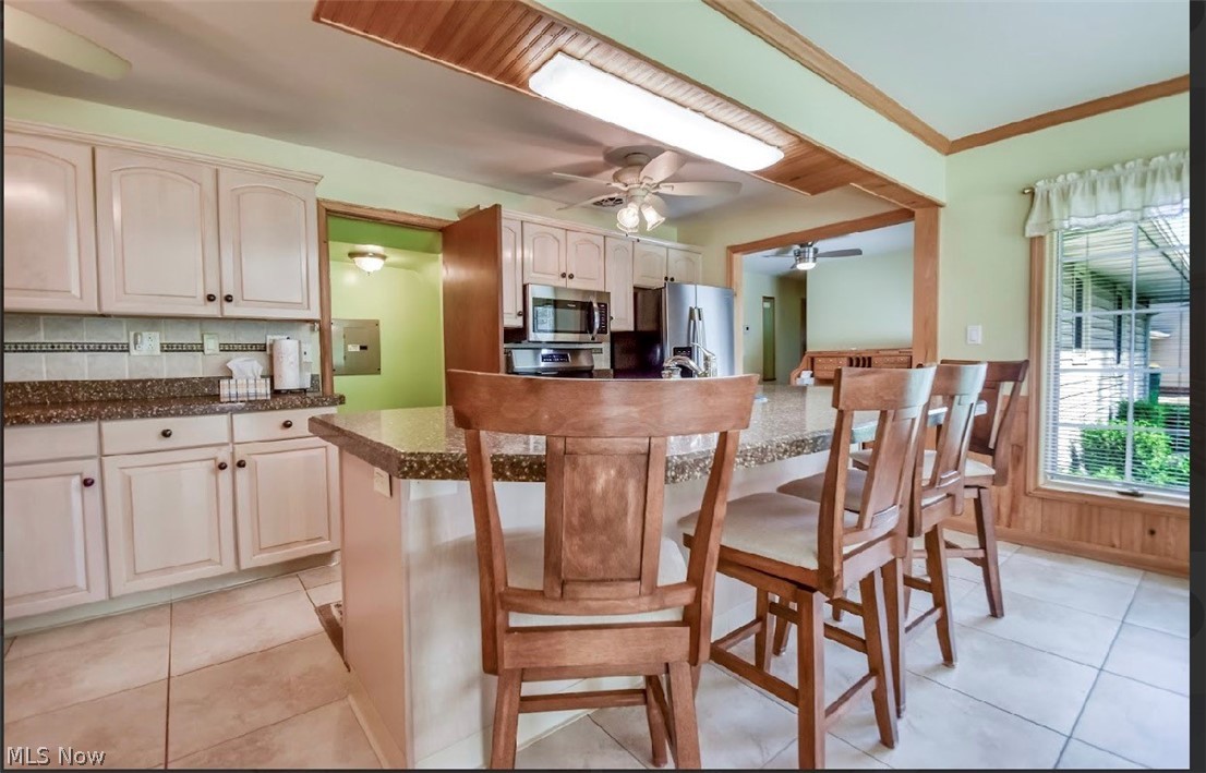 6680 Glenella Drive Seven Hills OH 44131