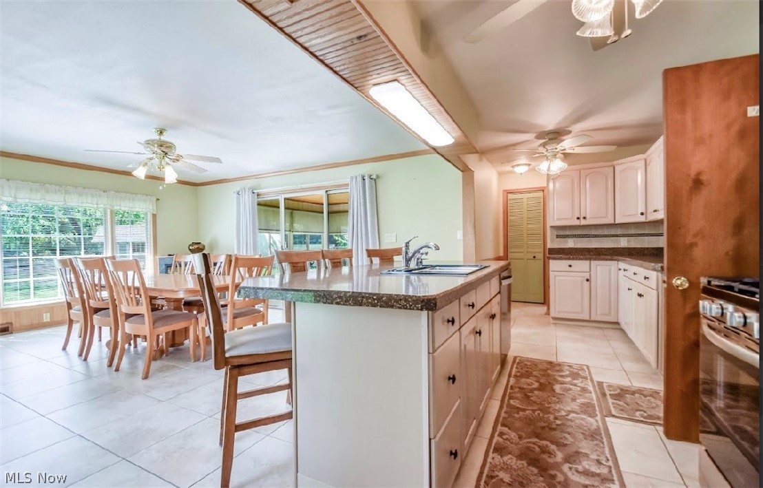 6680 Glenella Drive Seven Hills OH 44131