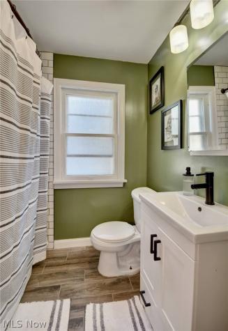 17816 Sedalia Avenue Cleveland OH 44135
