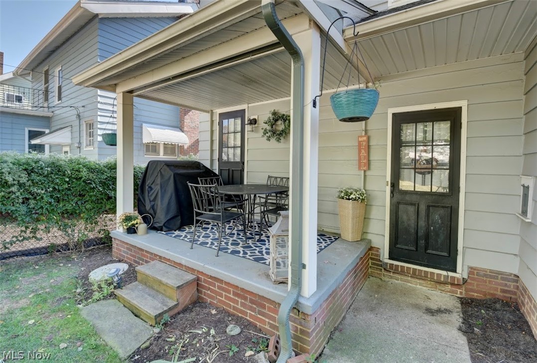 17816 Sedalia Avenue Cleveland OH 44135