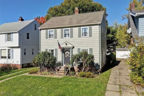 17816 Sedalia Avenue Cleveland OH 44135
