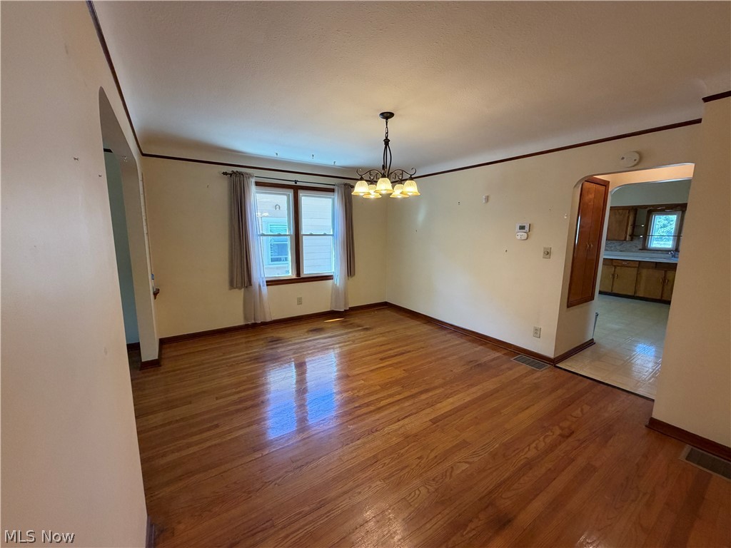 8305 Vineyard Avenue Cleveland OH 44105