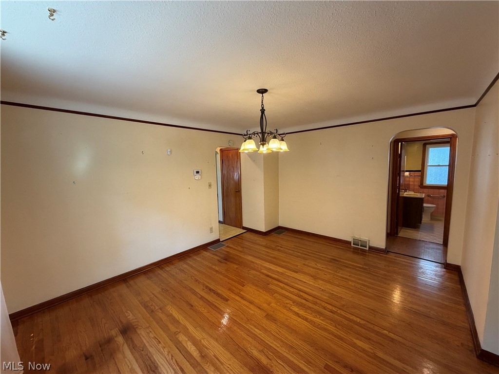 8305 Vineyard Avenue Cleveland OH 44105