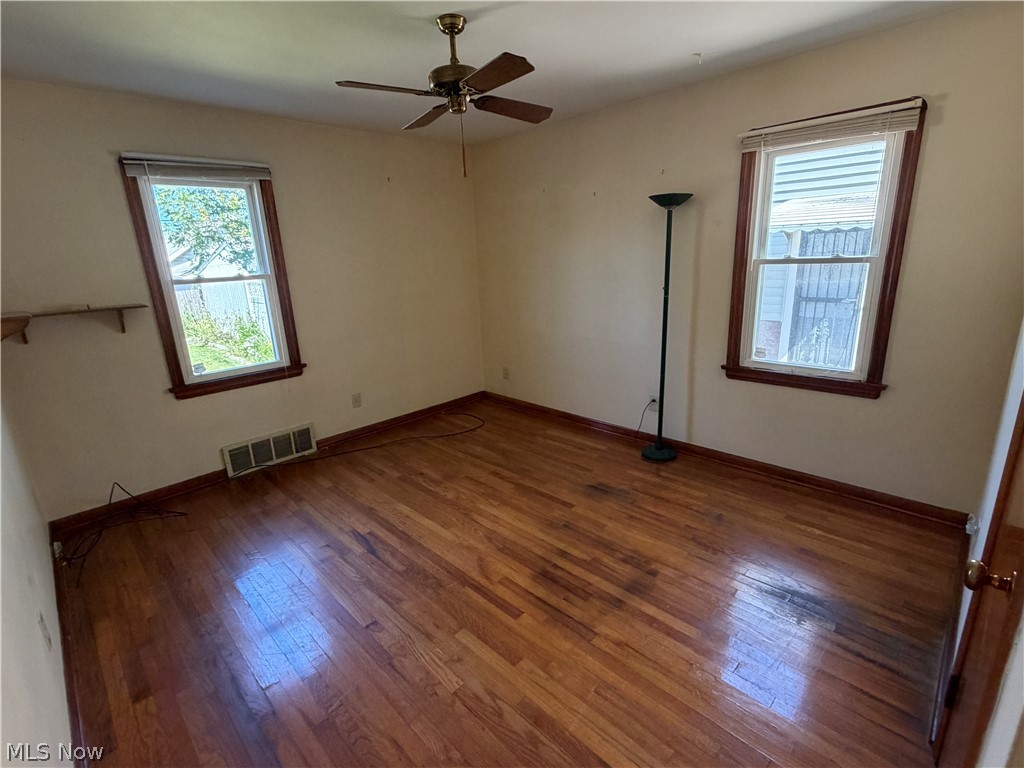 8305 Vineyard Avenue Cleveland OH 44105