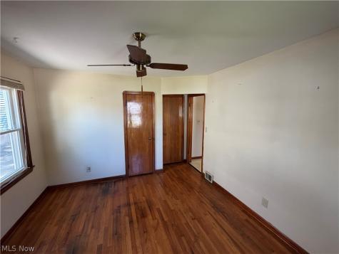 8305 Vineyard Avenue Cleveland OH 44105