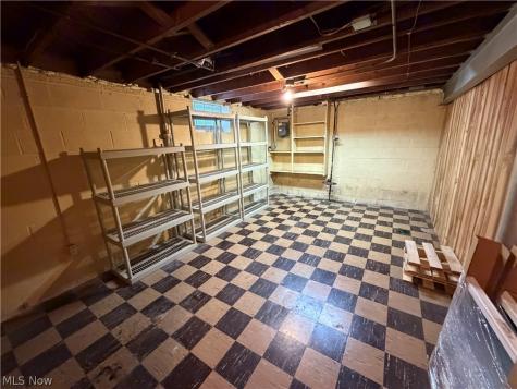 8305 Vineyard Avenue Cleveland OH 44105