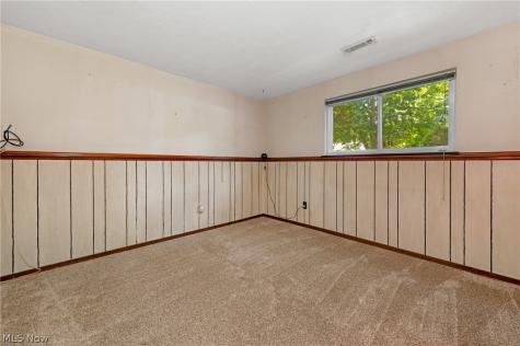 782 Pasadena Avenue Sheffield Lake OH 44054