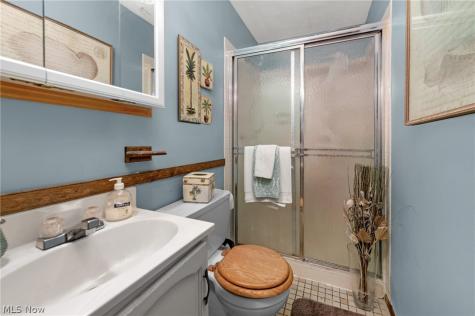 782 Pasadena Avenue Sheffield Lake OH 44054