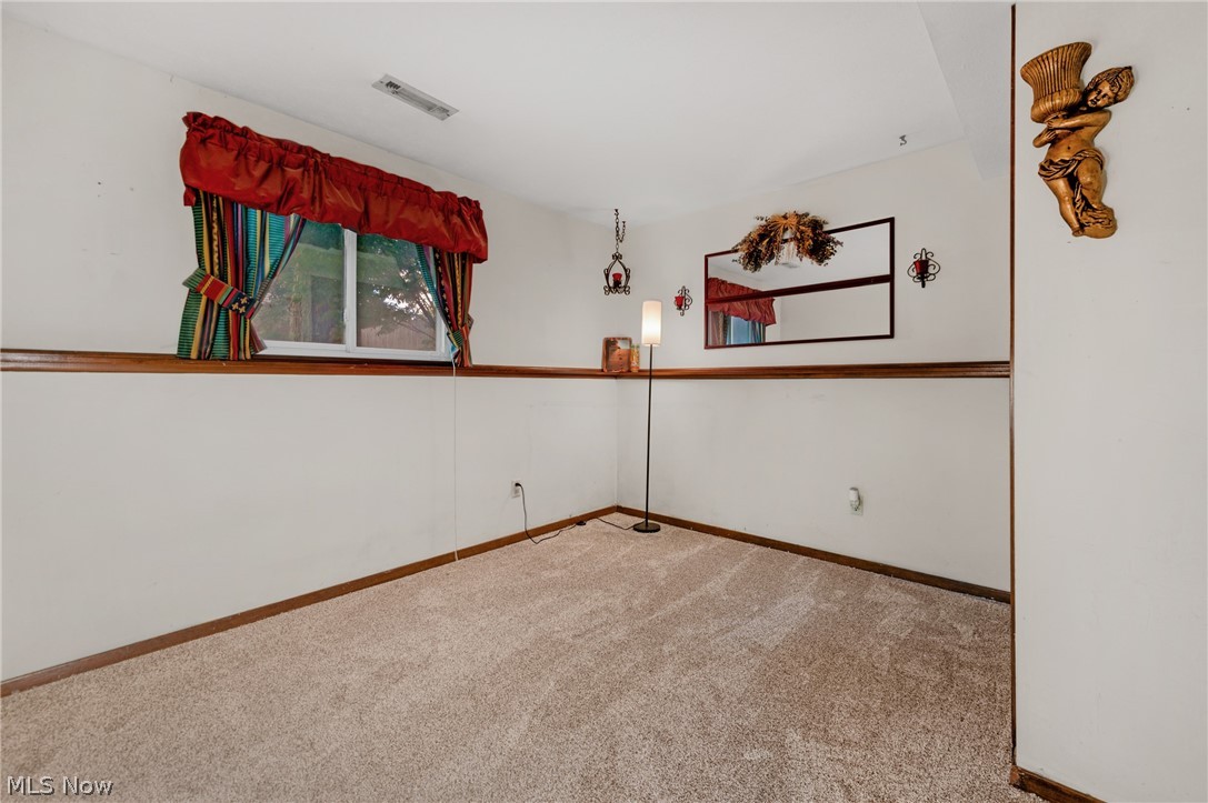 782 Pasadena Avenue Sheffield Lake OH 44054