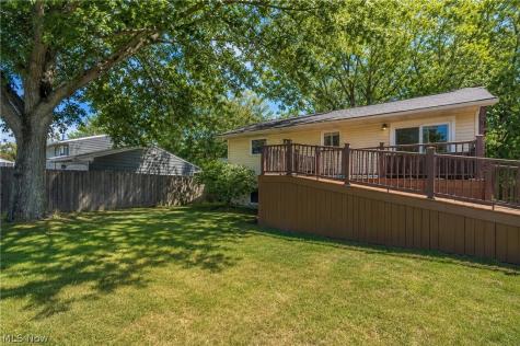 782 Pasadena Avenue Sheffield Lake OH 44054