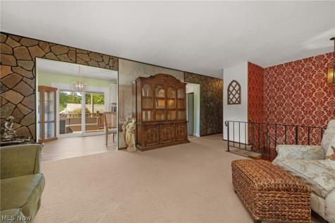 782 Pasadena Avenue Sheffield Lake OH 44054