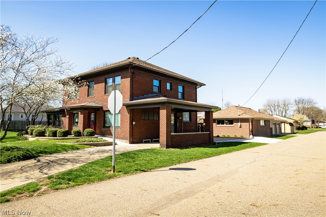 121 Wilson Avenue Waynesburg OH 44688