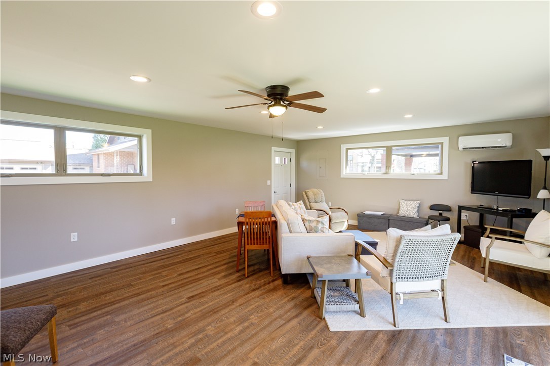 121 Wilson Avenue Waynesburg OH 44688