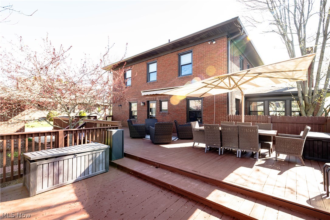 121 Wilson Avenue Waynesburg OH 44688