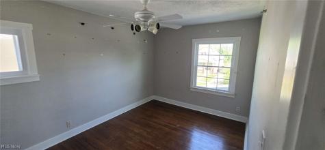 3005 Hillcrest Avenue Cleveland OH 44109