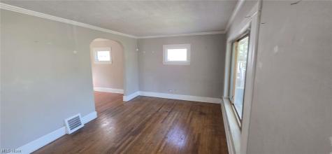3005 Hillcrest Avenue Cleveland OH 44109