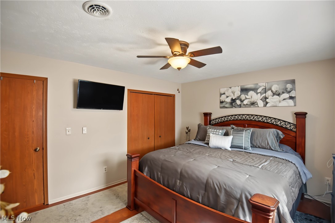 5589 London Drive Austintown OH 44515