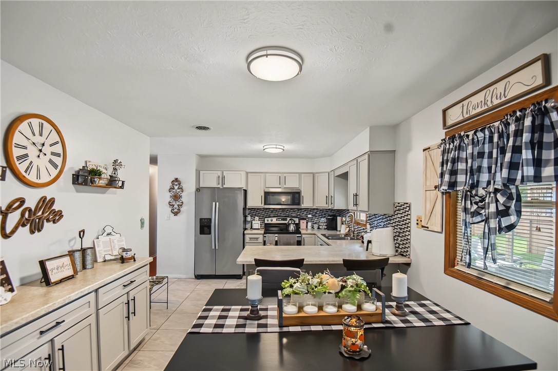 5589 London Drive Austintown OH 44515