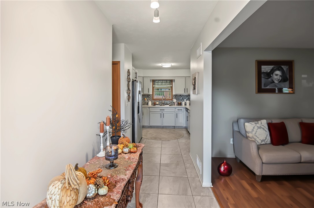 5589 London Drive Austintown OH 44515