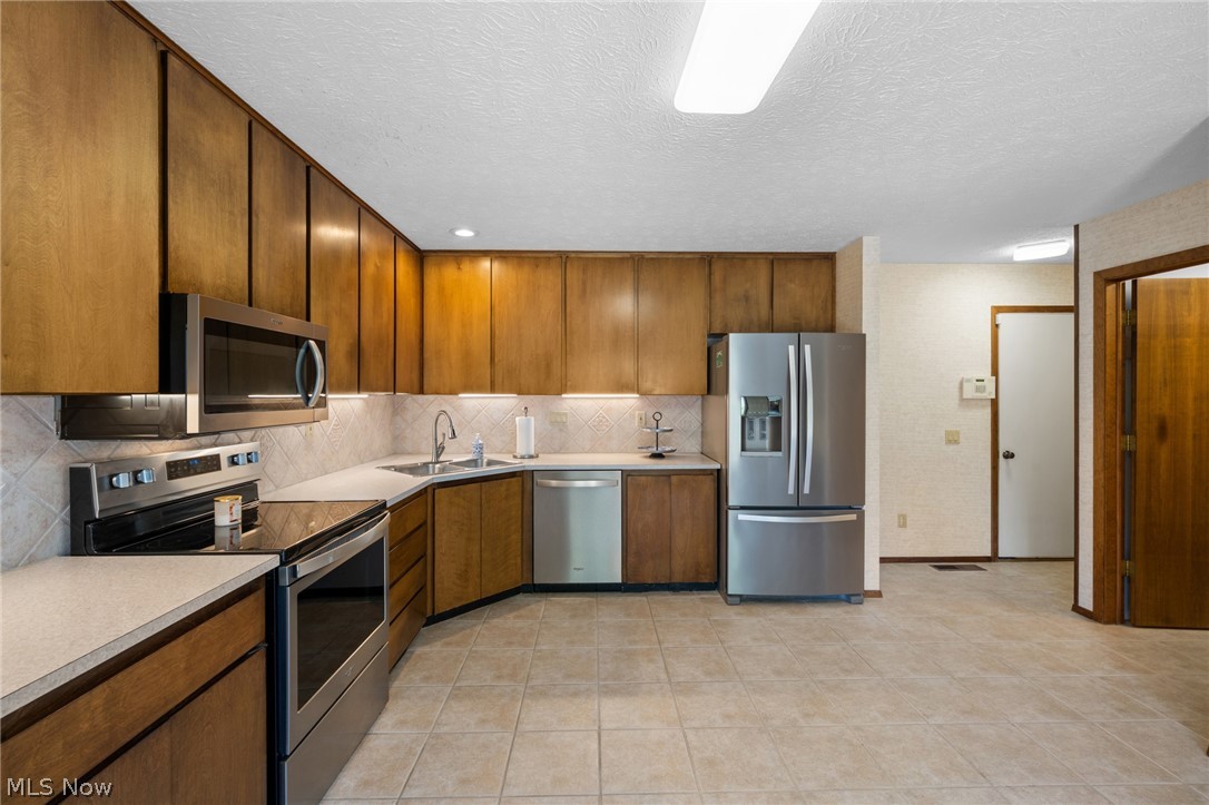 21454 Oak Bark Trail Strongsville OH 44149