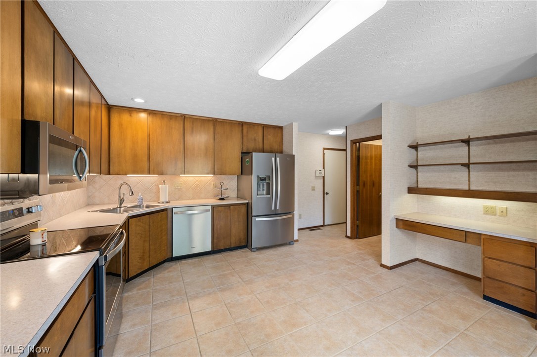 21454 Oak Bark Trail Strongsville OH 44149