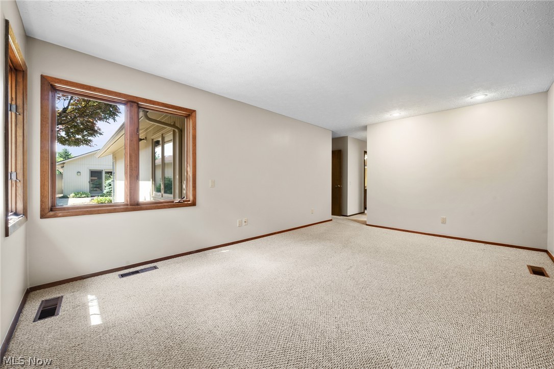 21454 Oak Bark Trail Strongsville OH 44149