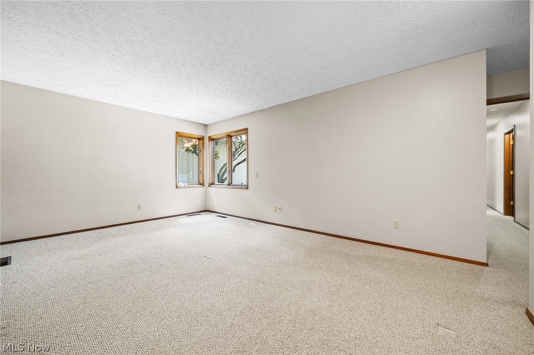 21454 Oak Bark Trail Strongsville OH 44149
