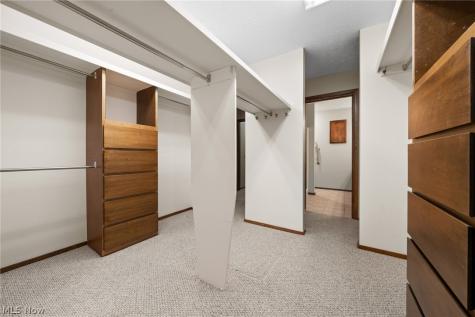 21454 Oak Bark Trail Strongsville OH 44149