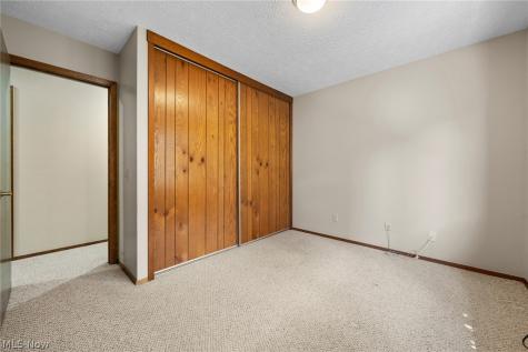 21454 Oak Bark Trail Strongsville OH 44149