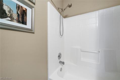 21454 Oak Bark Trail Strongsville OH 44149