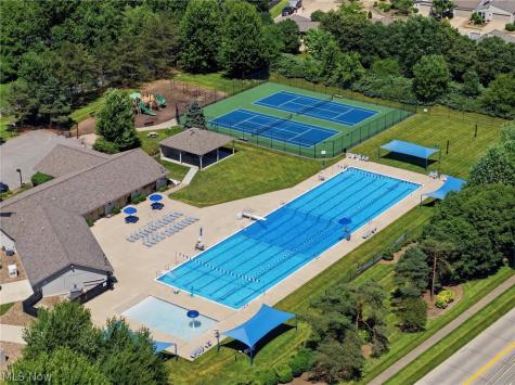 21454 Oak Bark Trail Strongsville OH 44149