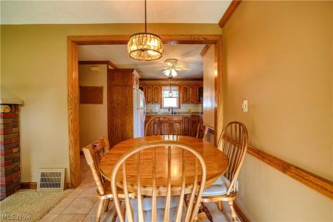 518 Edwards Street Louisville OH 44641