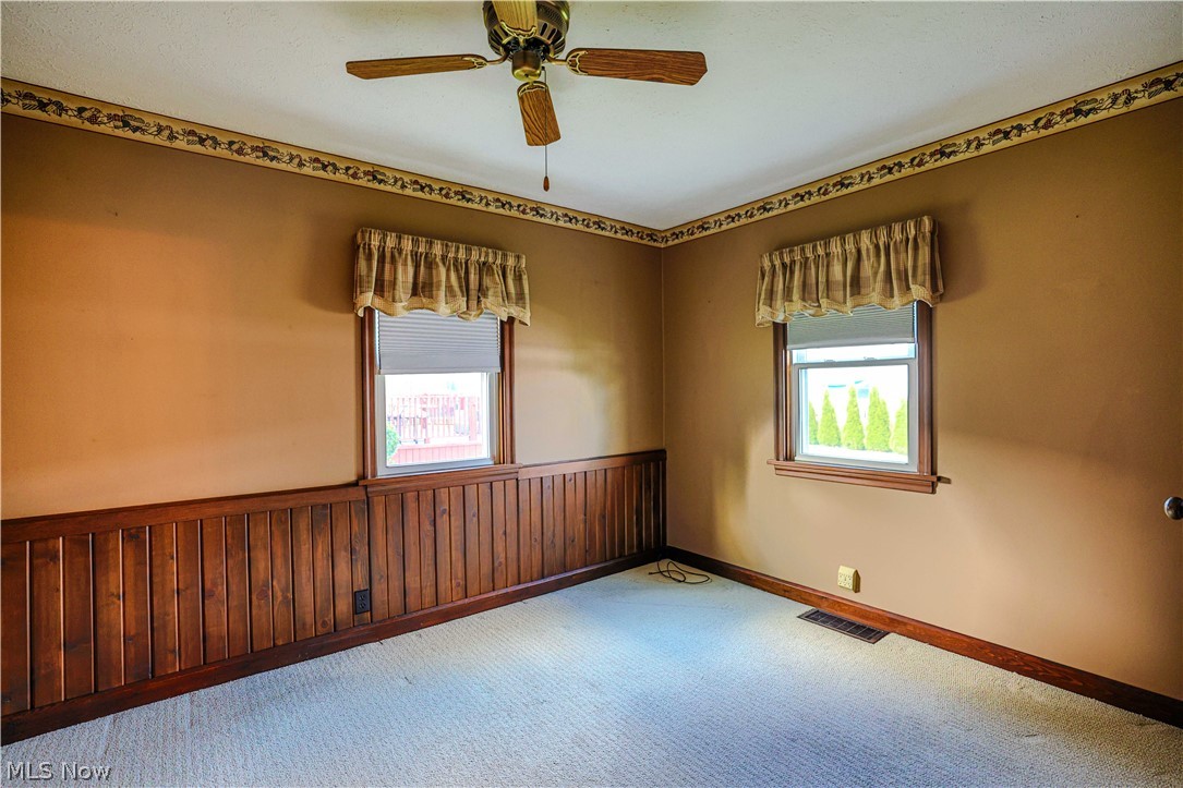 518 Edwards Street Louisville OH 44641
