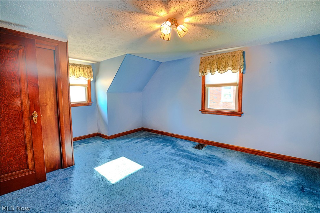 518 Edwards Street Louisville OH 44641