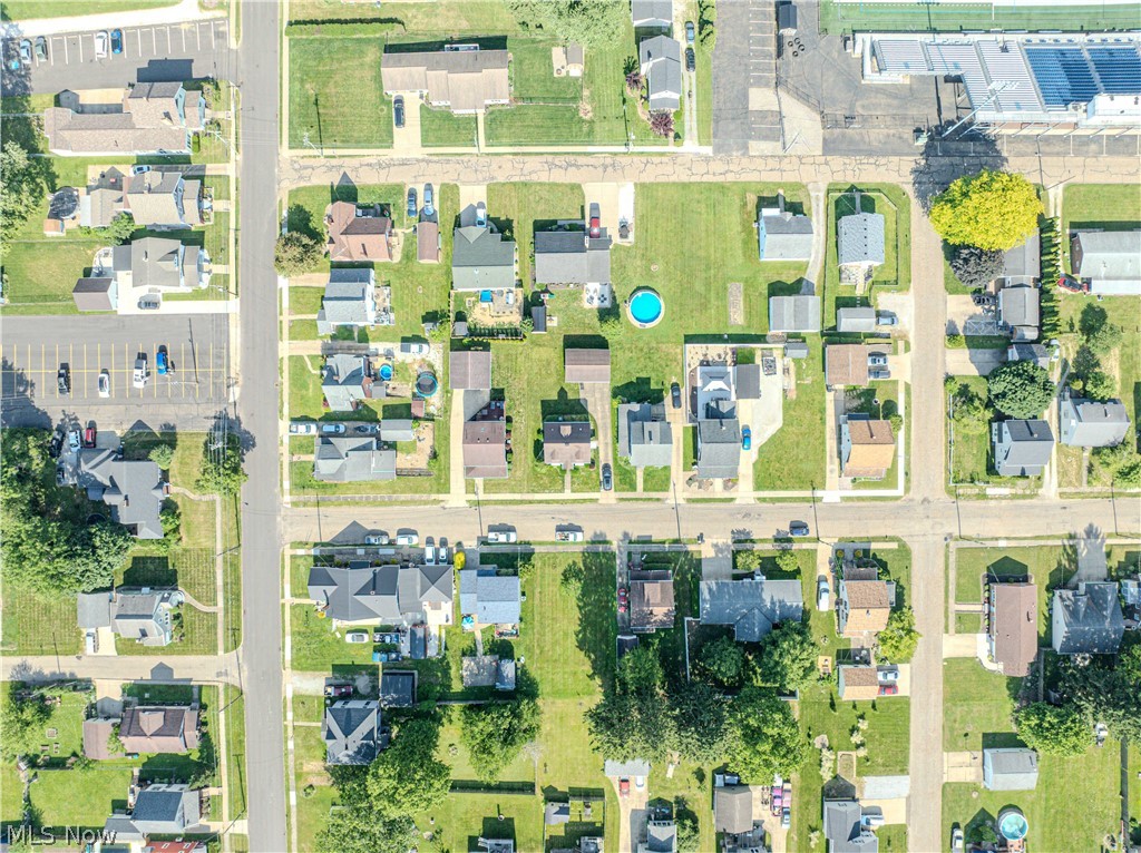 518 Edwards Street Louisville OH 44641