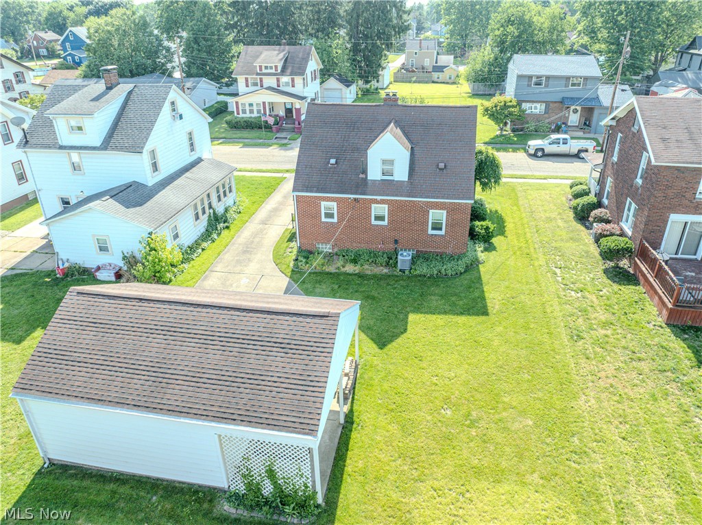 518 Edwards Street Louisville OH 44641