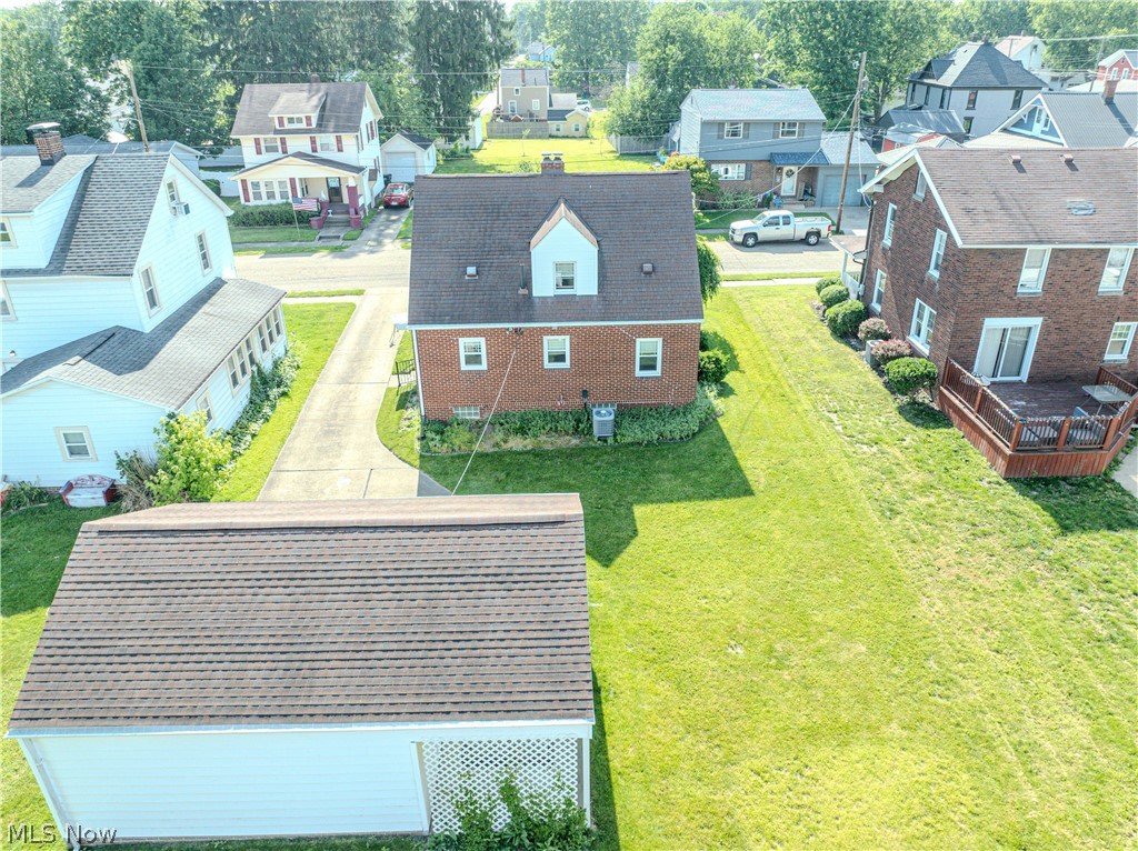 518 Edwards Street Louisville OH 44641