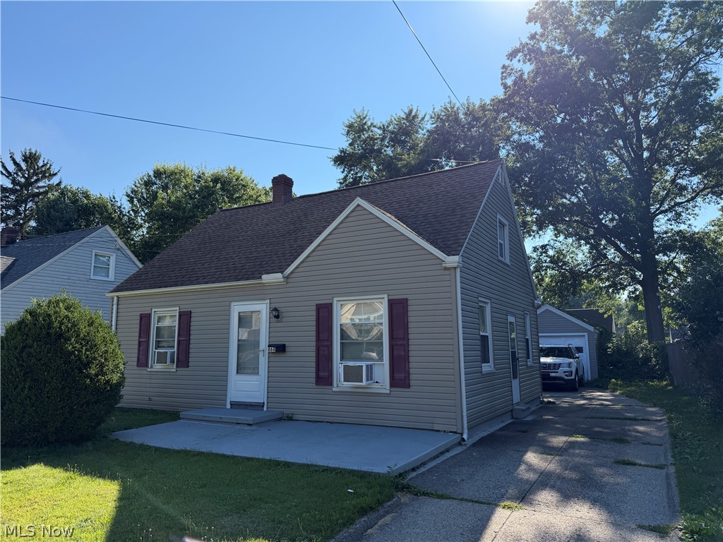 866 Chinook Avenue Akron OH 44305