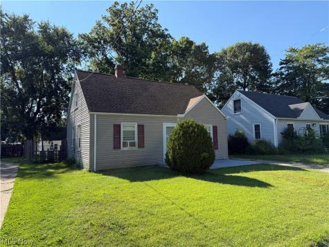866 Chinook Avenue Akron OH 44305