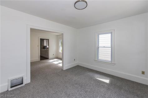 510 Allenford Street Akron OH 44314