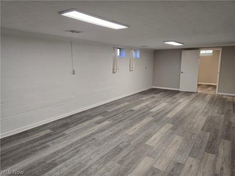 38902 Johnnycake Ridge Road Willoughby OH 44094