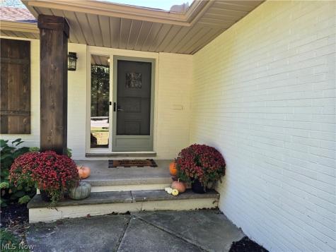38902 Johnnycake Ridge Road Willoughby OH 44094