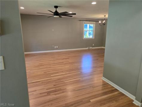 38902 Johnnycake Ridge Road Willoughby OH 44094