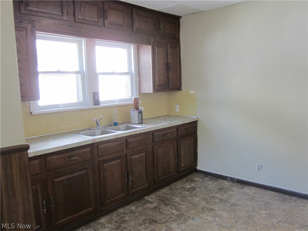 18214 Windward Road Cleveland OH 44119