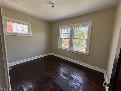 18214 Windward Road Cleveland OH 44119